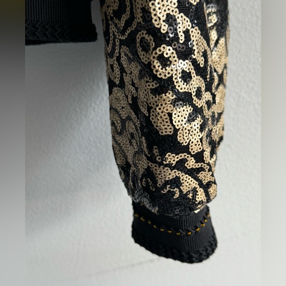 Sequin gold and black bomber jacket. Size 12. Zipper works great. - Picture 7 of 8